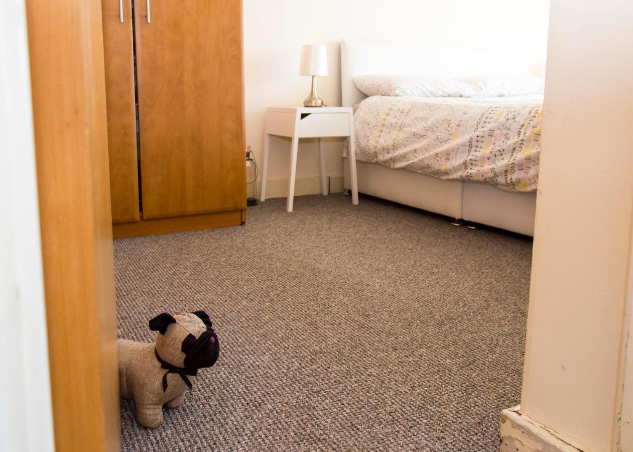 Apartment Centre 2 Bedroom Ensuited Free Parking