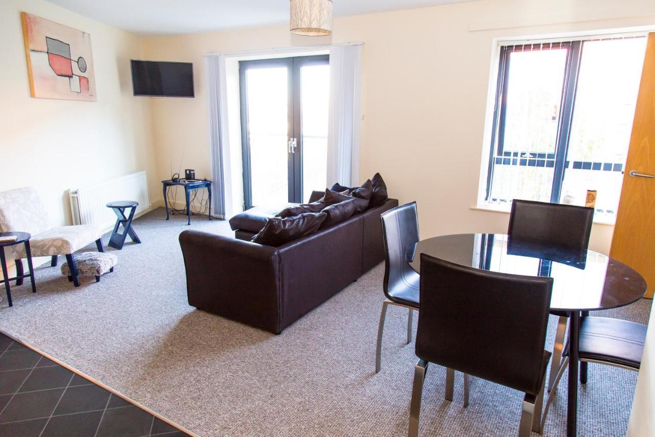 Centre 2 Bedroom Ensuited Free Parking Apartment Belfast